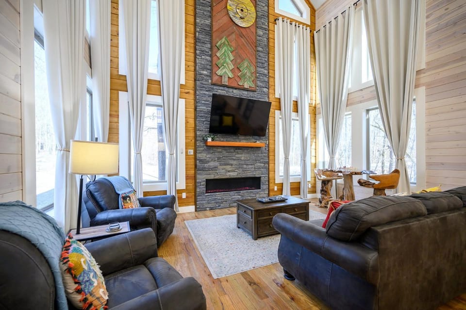 Stardust Hollow-families-pool table-outdoor luxury House in Oklahoma