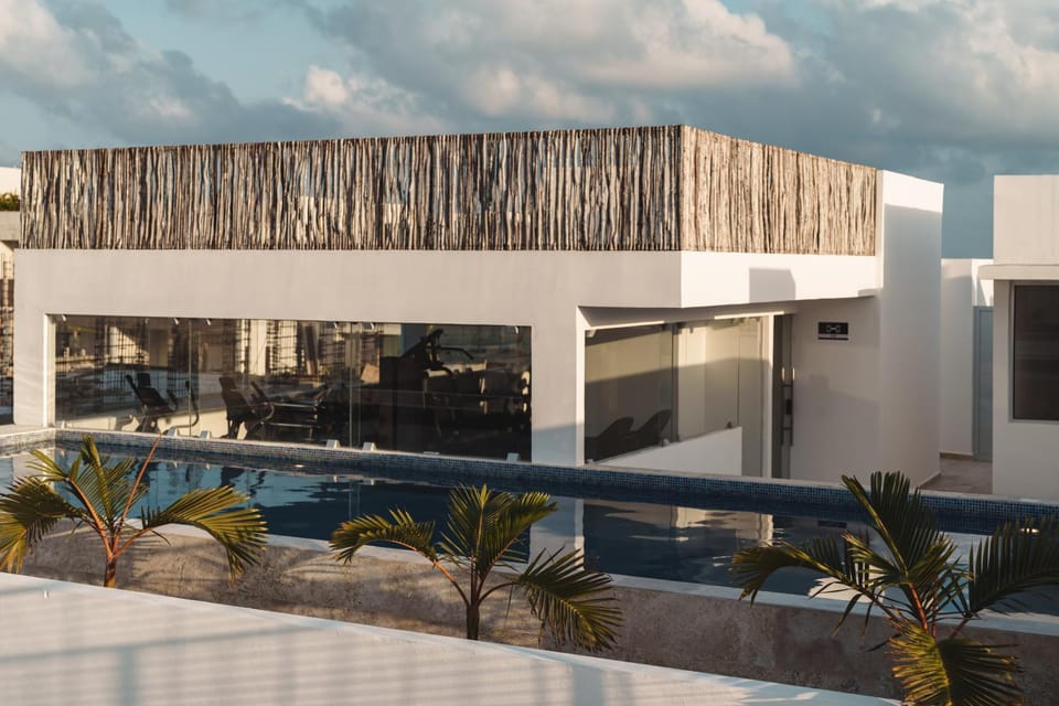 Property building, Swimming pool