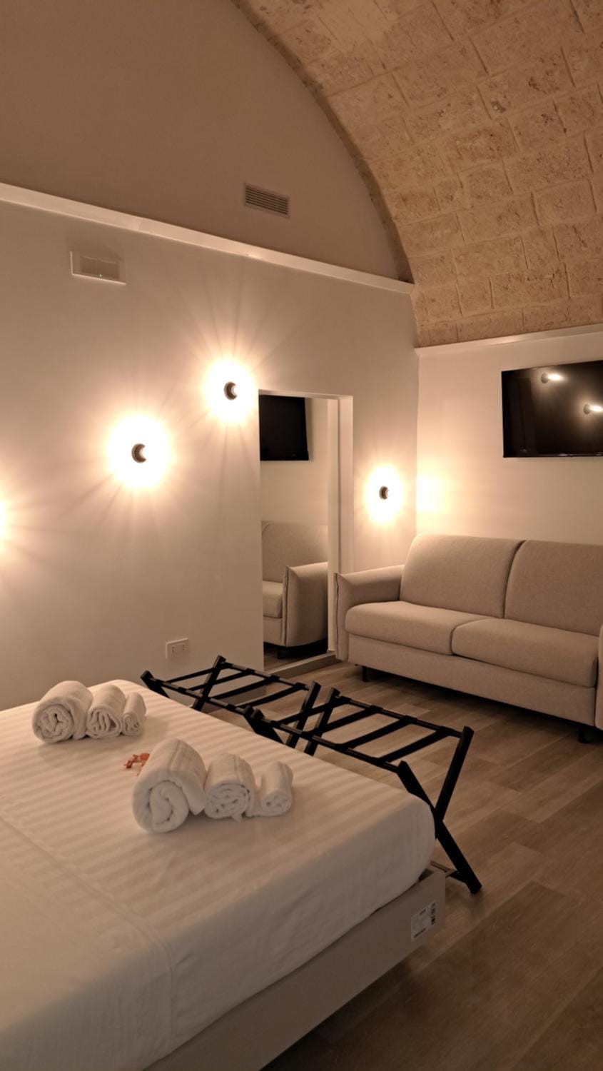 Il porto è di casa House in Trani