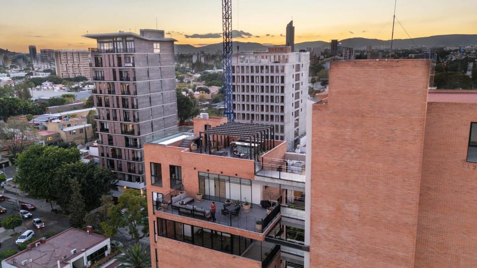 Property building, Bird's eye view