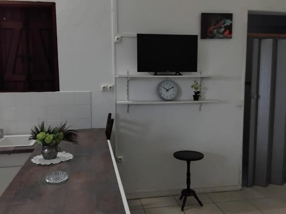 TV and multimedia, Dining area