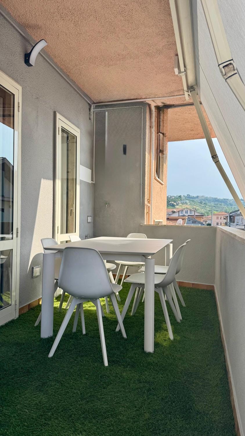 Balcony/Terrace, Dining area