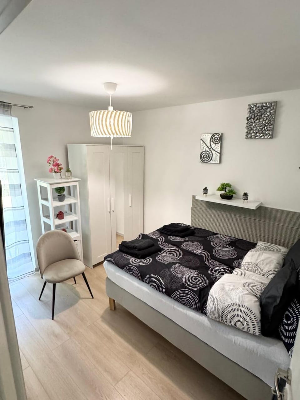 Bed, Bedroom