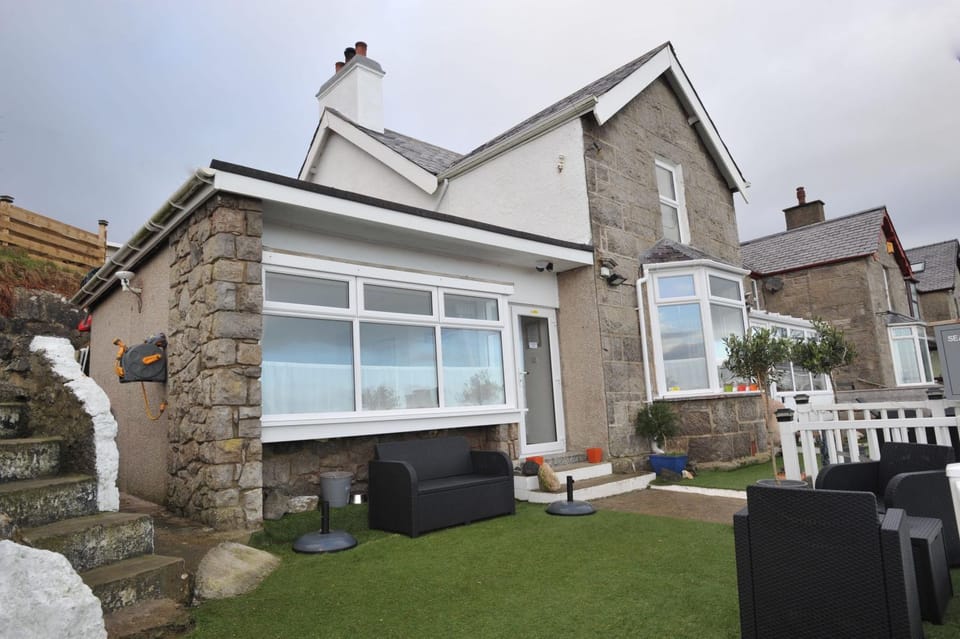 Patio, Garden, Balcony/Terrace