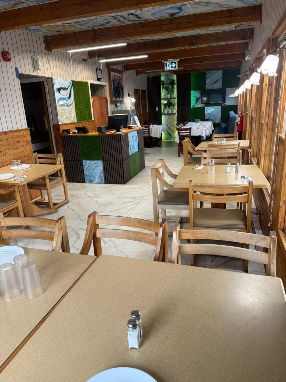 Restaurant/places to eat