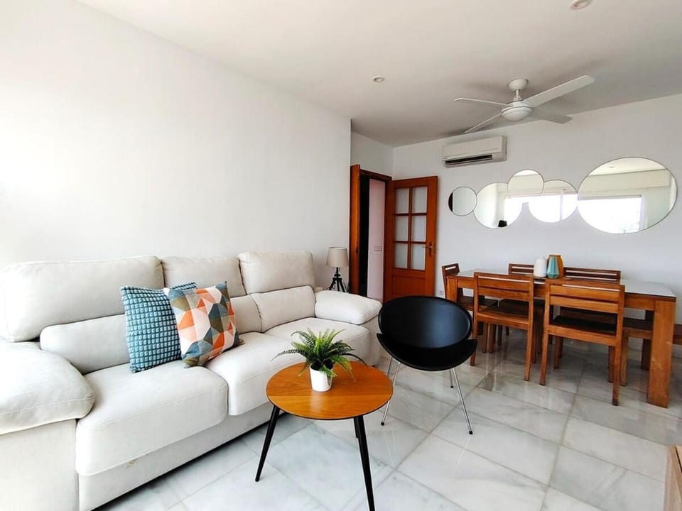 Oliveros Playa Suites, terraza exclusiva con vistas al mar Apartment in Comarca Metropolitana de Almería