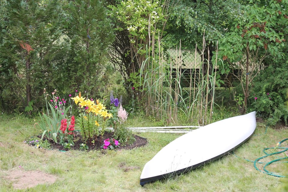 Day, Garden