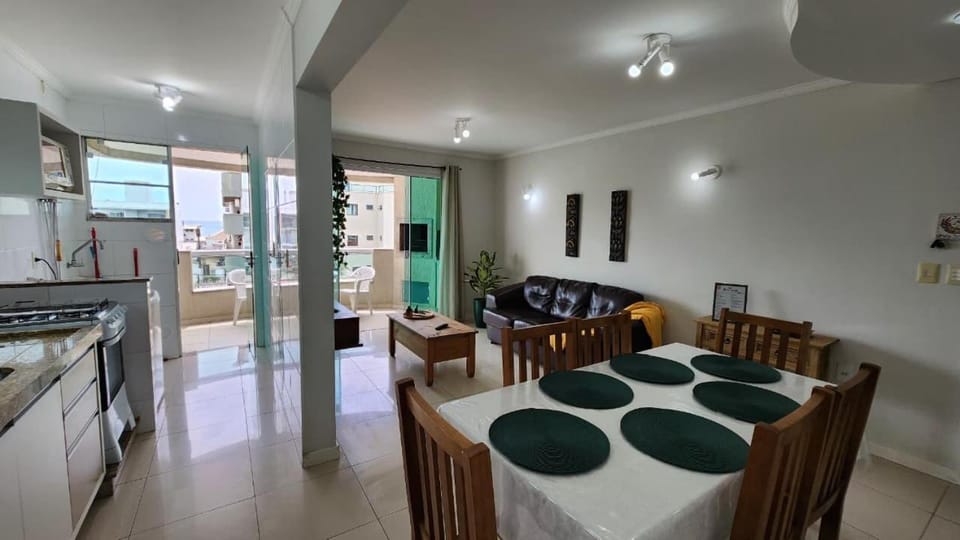 Apartamento 120 metros do mar de Bombas Apartment in Bombinhas