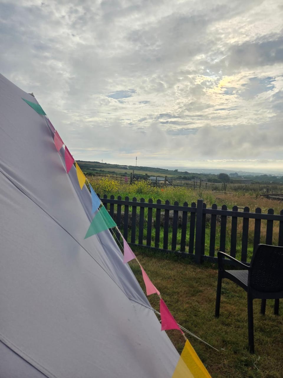 Emilies Bell Tent Campground/ 
RV Resort in England