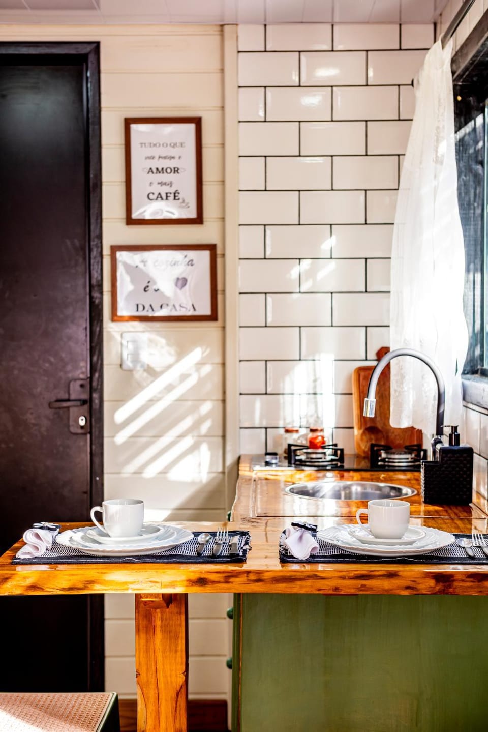 Kitchen or kitchenette