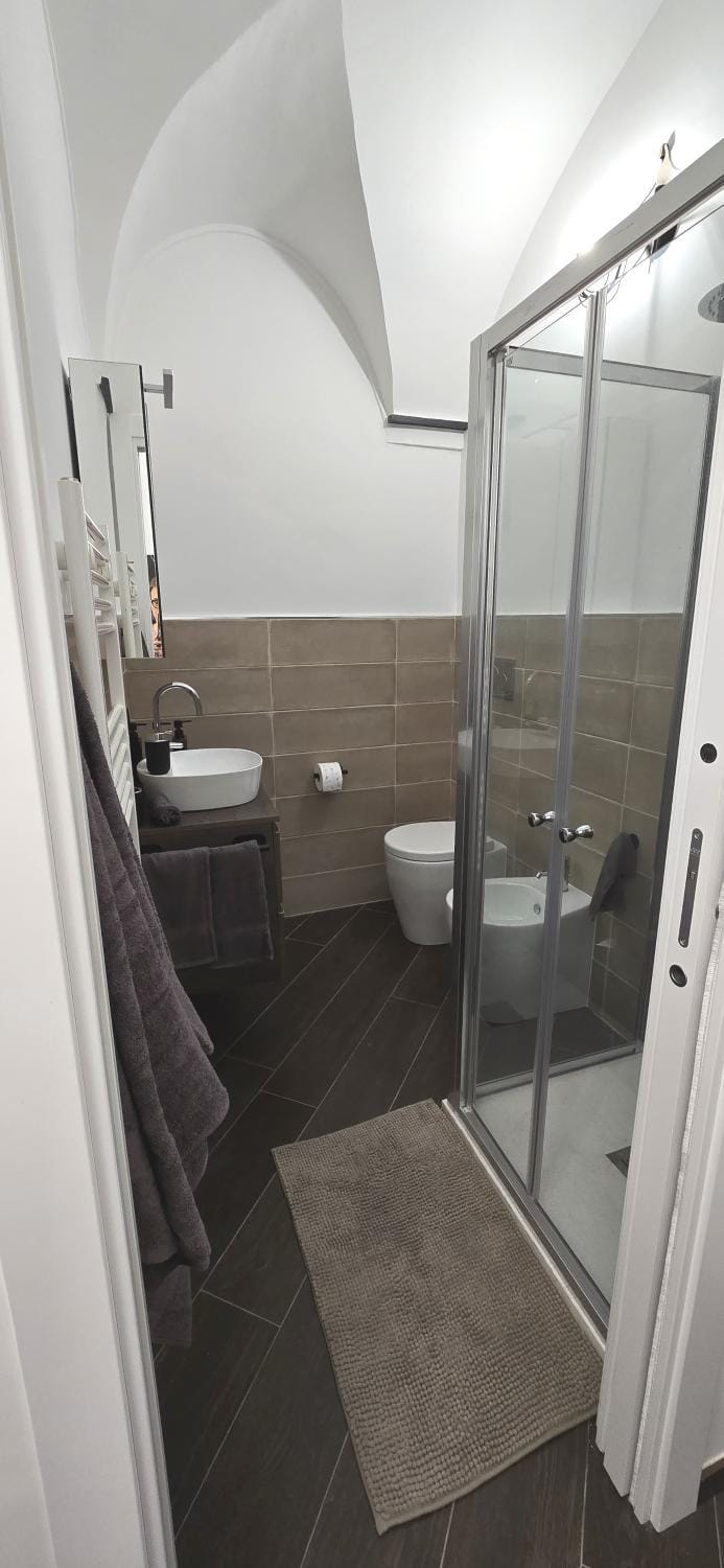 Shower, Bathroom