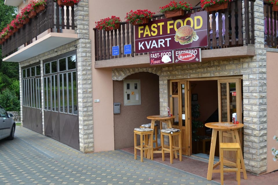Restaurant/places to eat