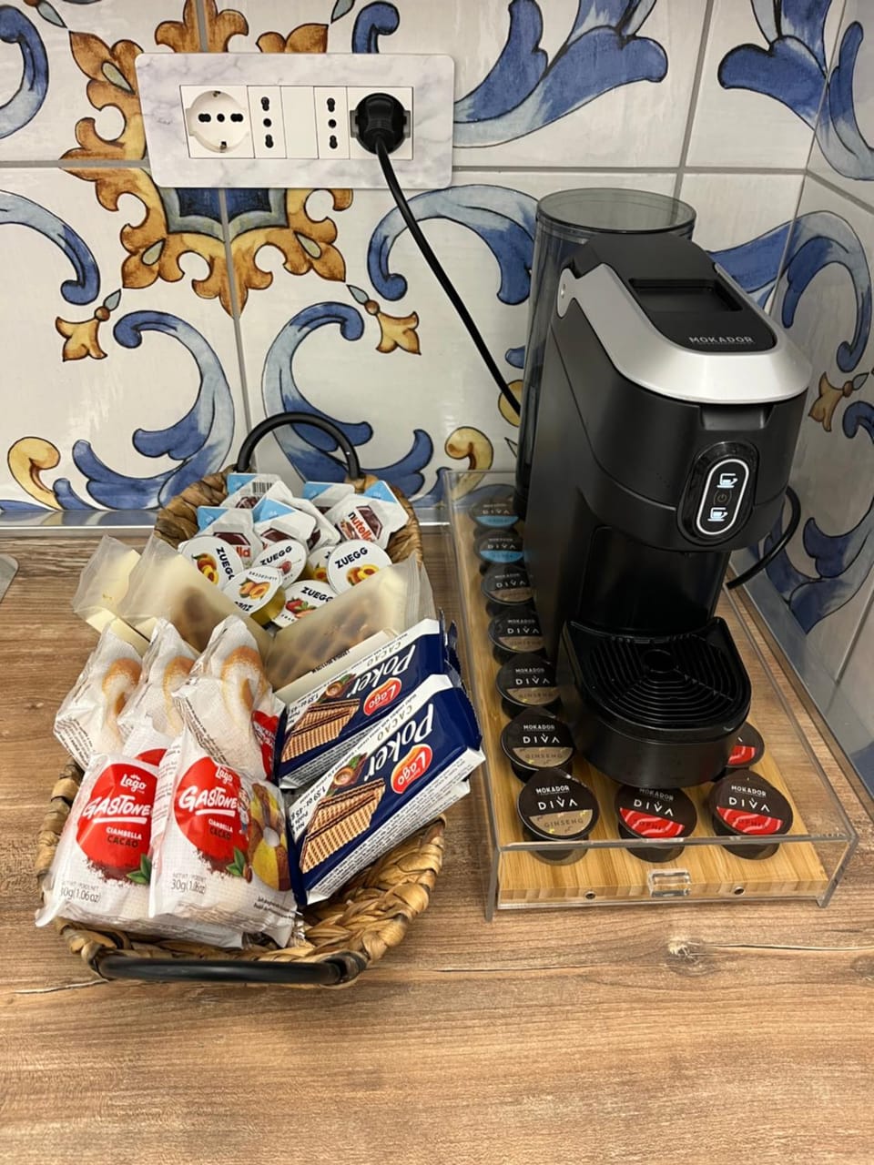 Coffee/tea facilities, Kitchen or kitchenette, Breakfast