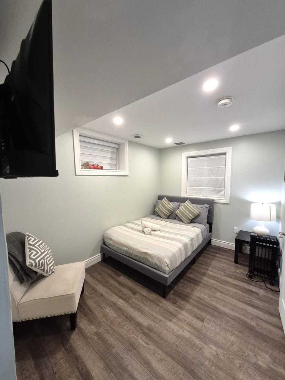 Compact,1BR Guesthouse Studio Apartment in Guelph