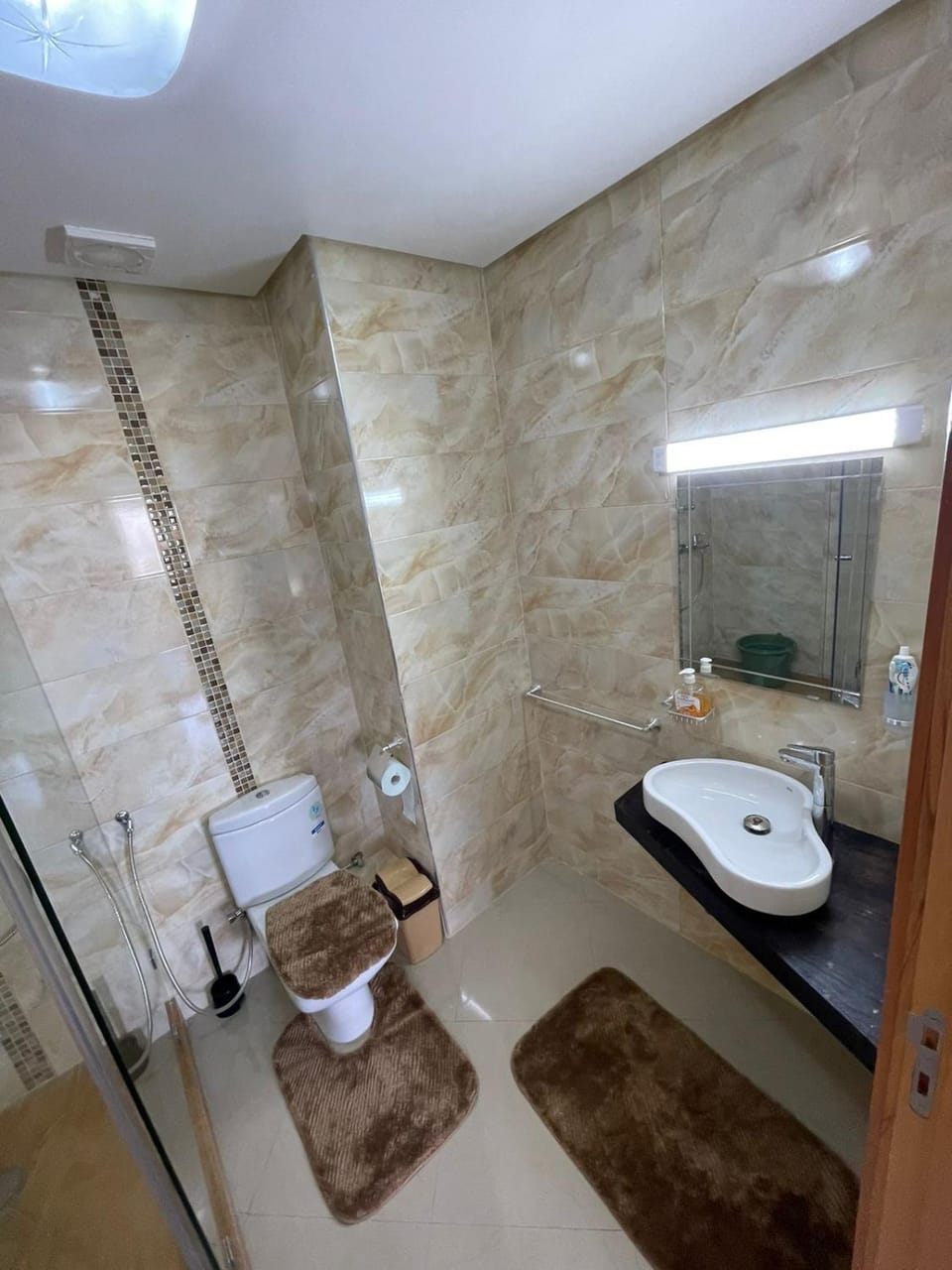 APPART AMIR Belle Appartement avec pecine Apartment in Casablanca-Settat