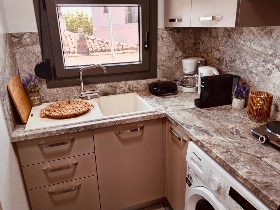 Aggelikas Guest House Apartment in Magnesia Prefecture, Greece