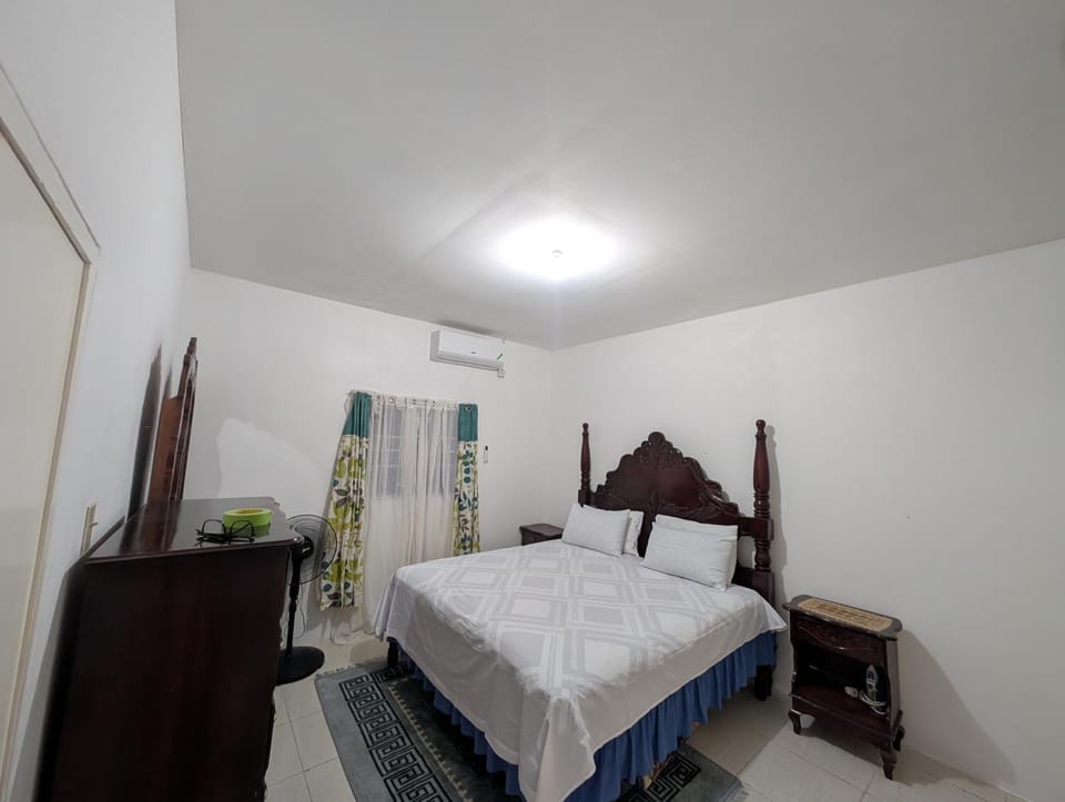 Bed, Bedroom, storage, air conditioner