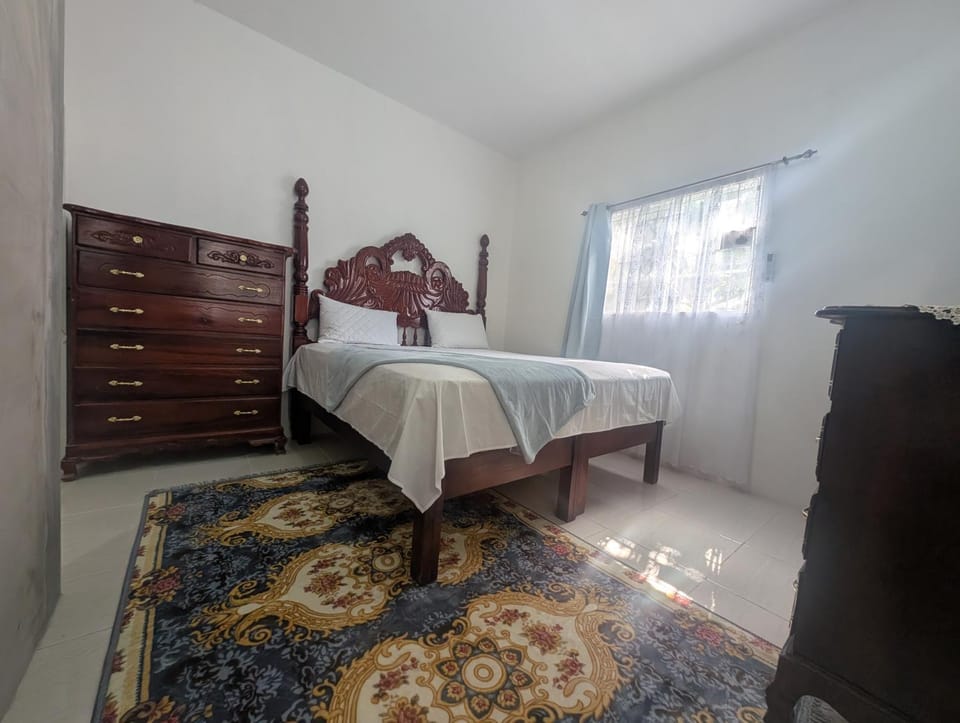 Bed, Photo of the whole room, Bedroom, storage, air conditioner