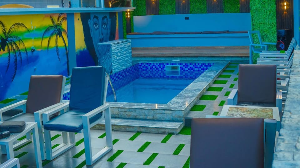 Pool view, Swimming pool, Swimming pool, sunbed