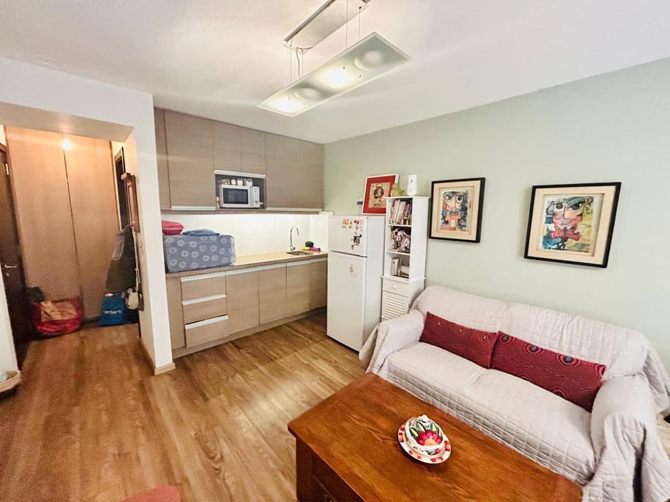 lindo apartamento en pocitos con balcon Apartment in Uruguay