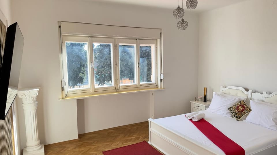 TV and multimedia, Bedroom, internet, towels, towels, wardrobe, air conditioner