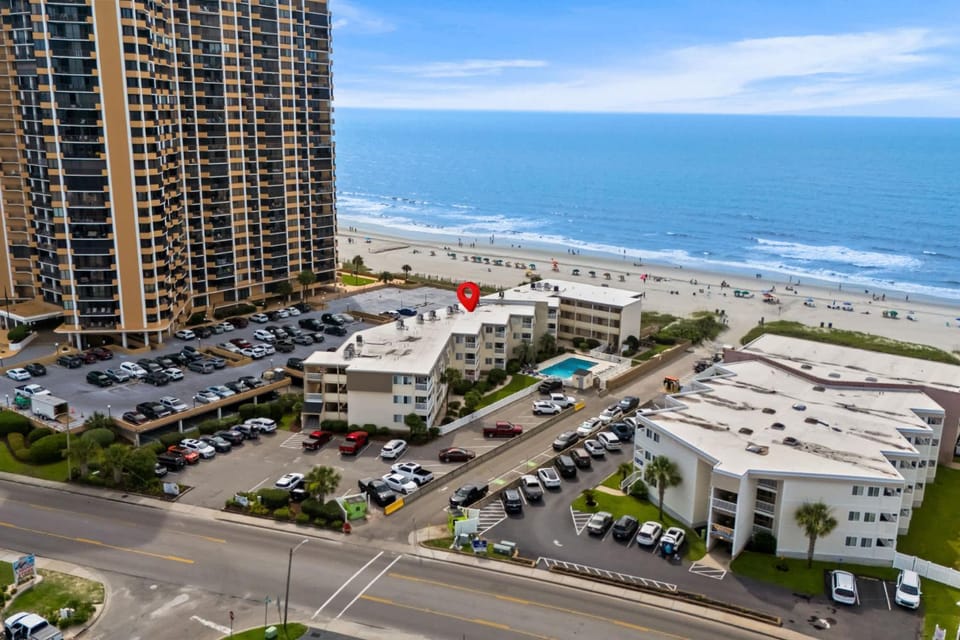Place At The Beach VI Unit 208 - Oceanfront House in South Carolina