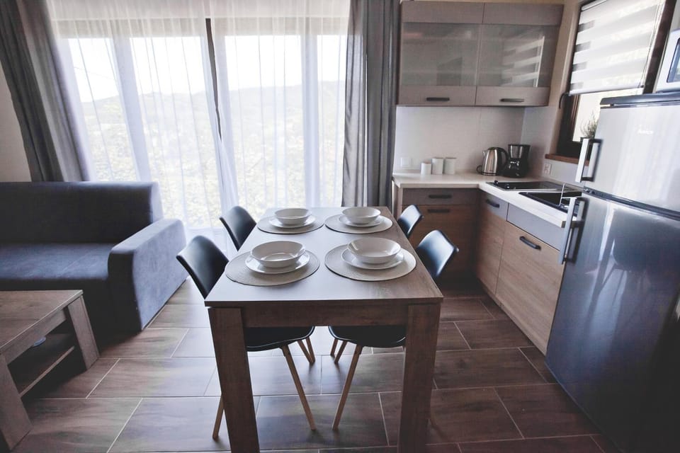 Coffee/tea facilities, Kitchen or kitchenette