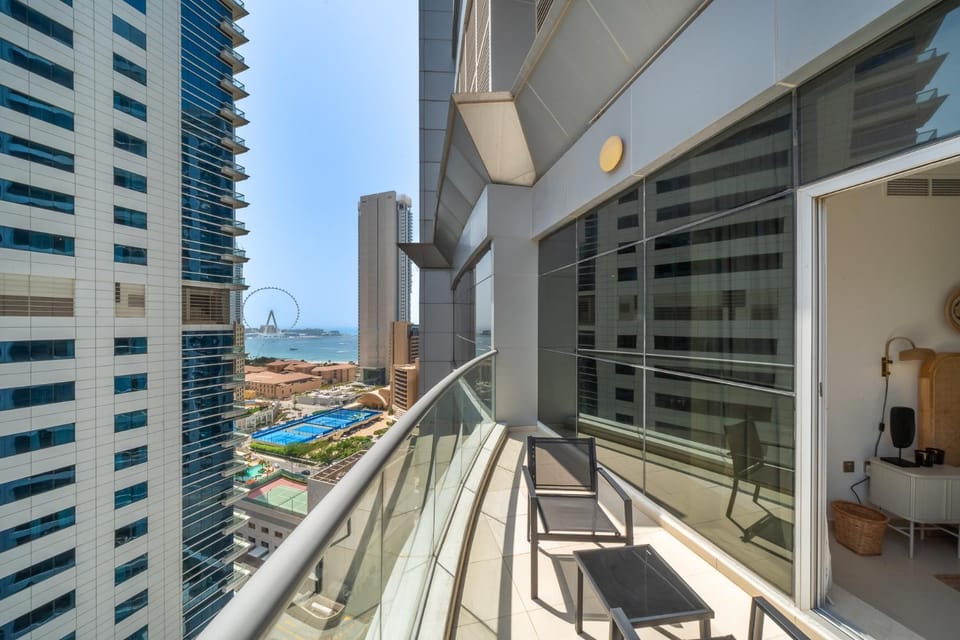 Cityscape & Coastal Charm Elegant 2BR Seaside Apartment in Dubai