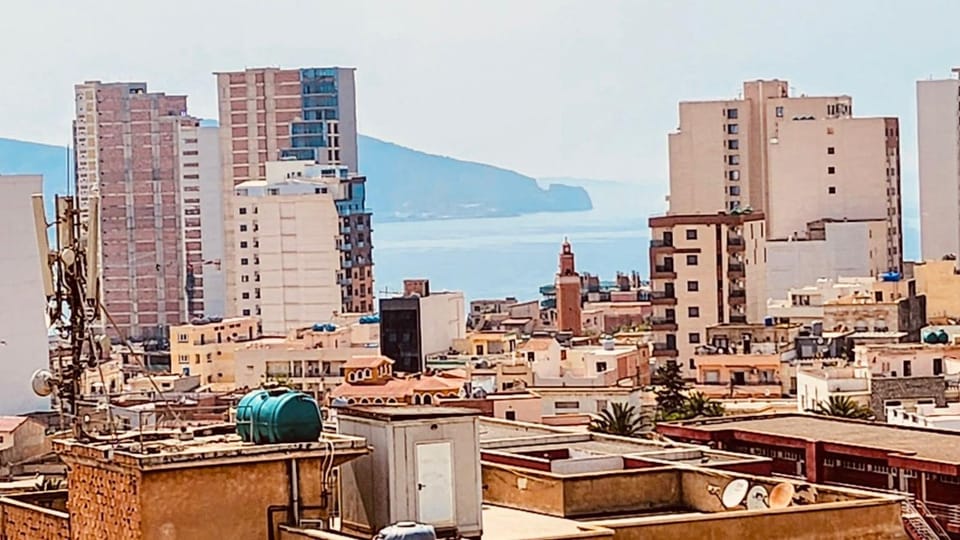 terrasse privée vue mer Apartment in Oran