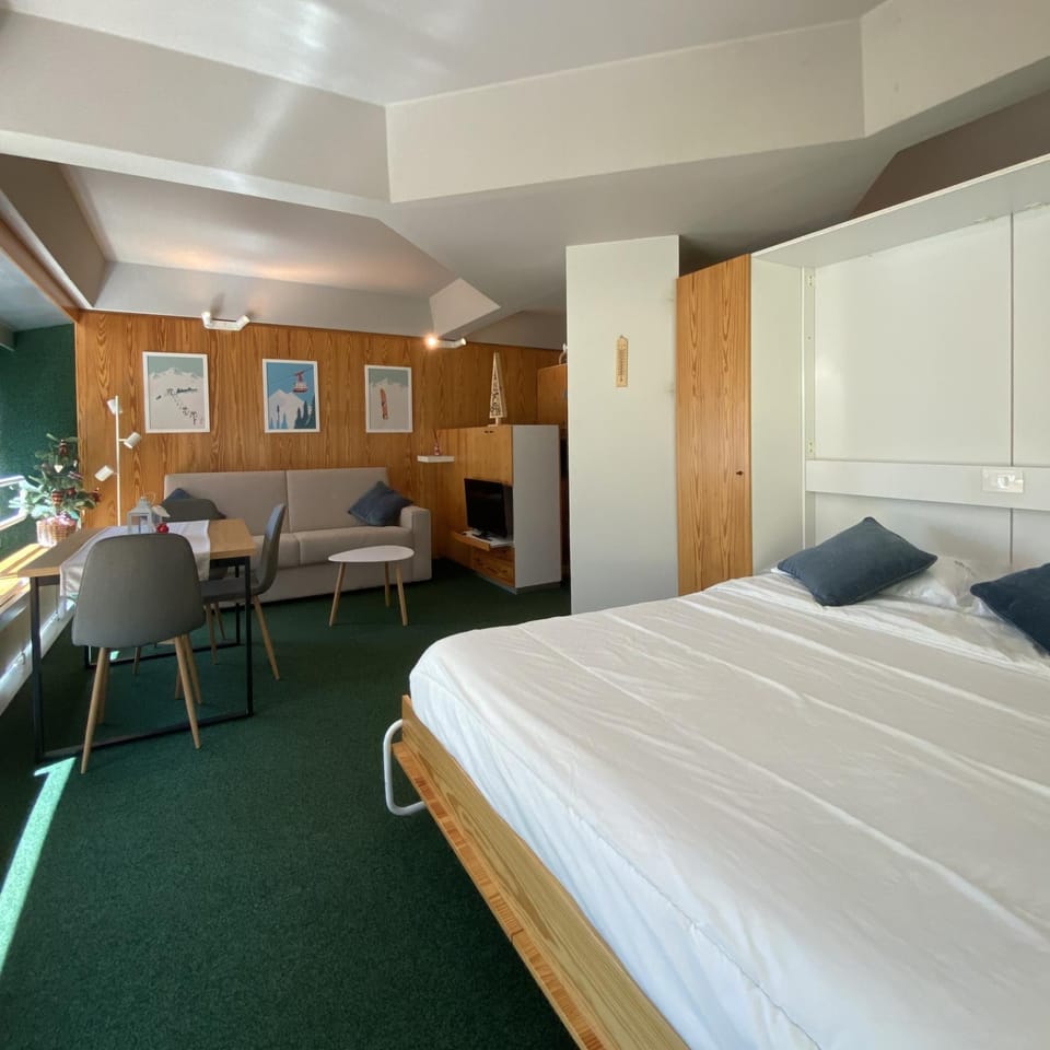 [Marilleva_1400] Direct Access to Skii Slopes Apartment in Province of Brescia