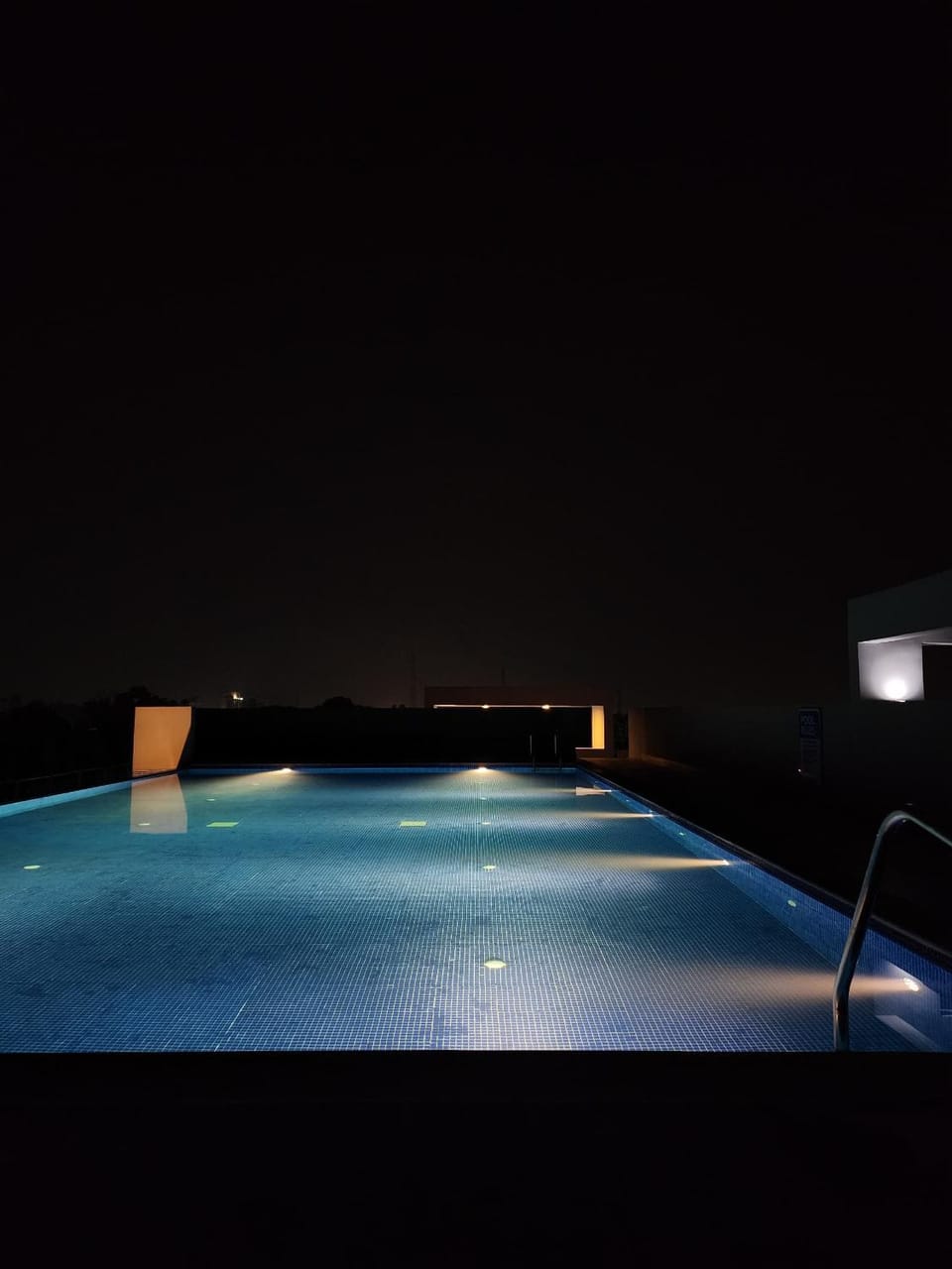 Swimming pool, Swimming pool