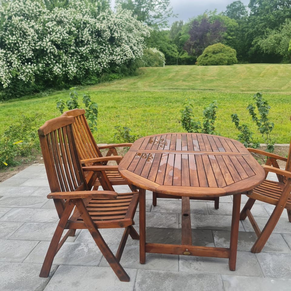 Garden, Dining area