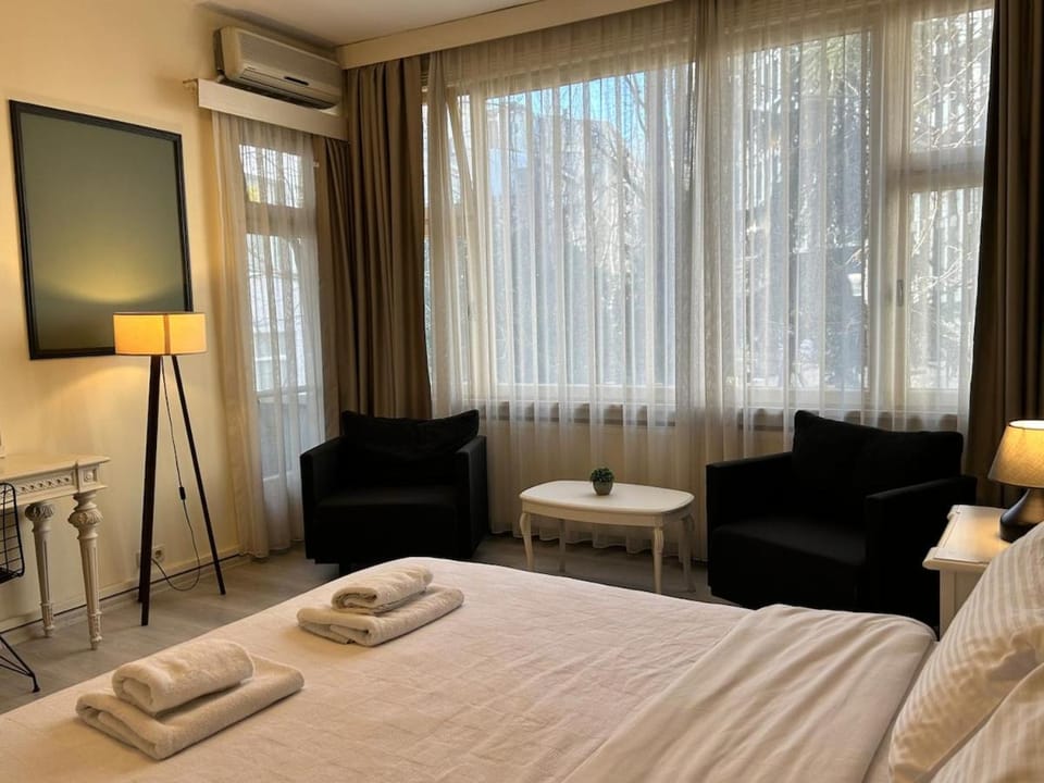 Elegant and Cozy 2BR with Balcony near Taksim Apartment in Istanbul