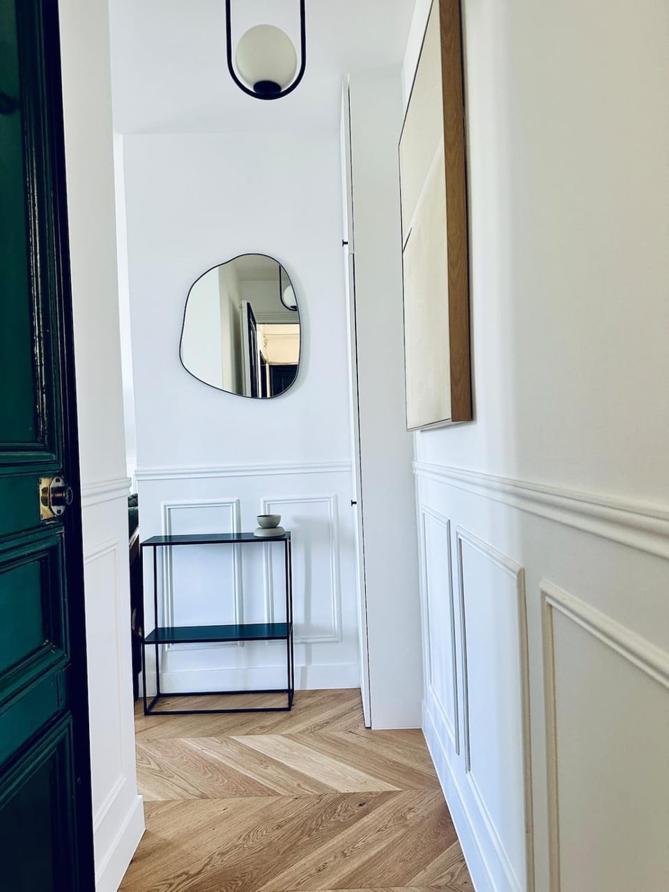 Paris 17 Elegance and Light Monceau and Batignolles Apartment in Paris