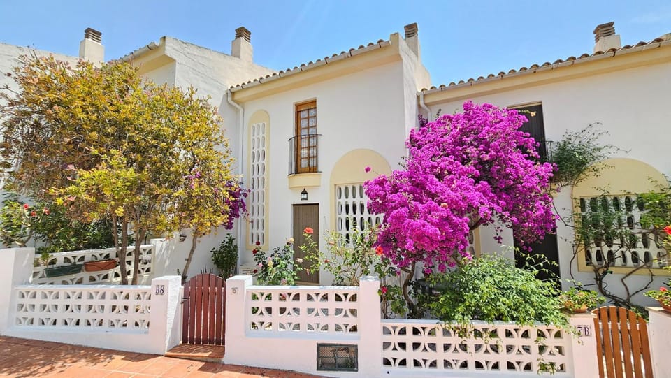 Rayos del Sol Casa Chalet Frontal al Mar House in Baix Maestrat