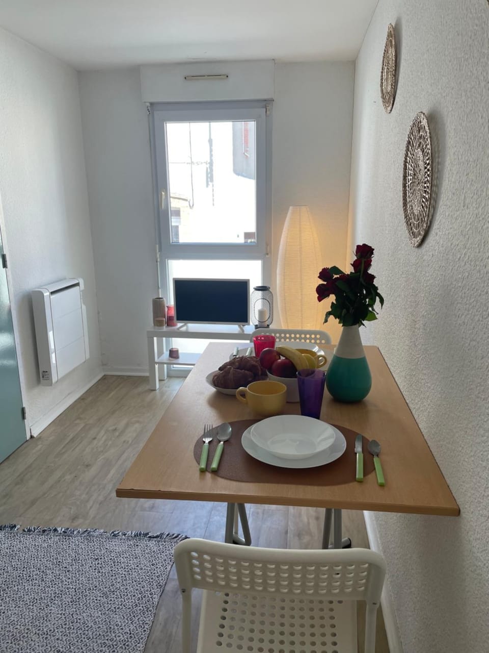 Kitchen or kitchenette, Living room, Seating area, Dining area, heating, heating, oven