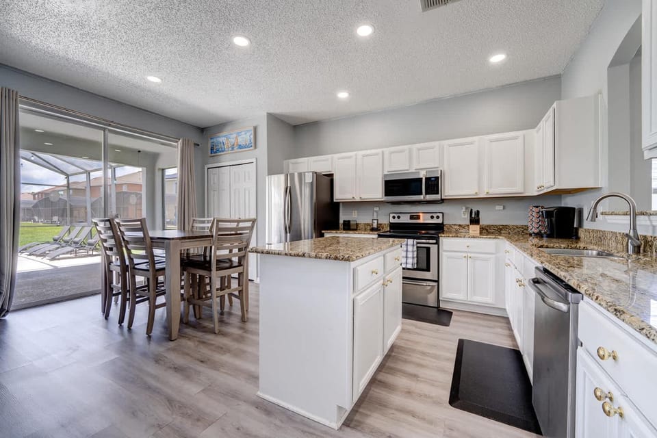 Terra Verde Lakeview Escape House in Kissimmee