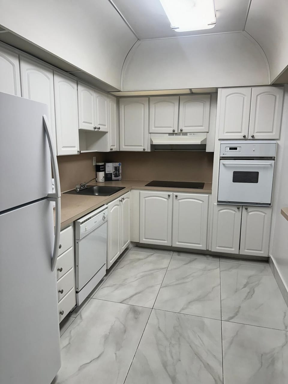 Beatiful apartment 2nd Floor - SRT 3143 Apartment in Sunny Isles Beach