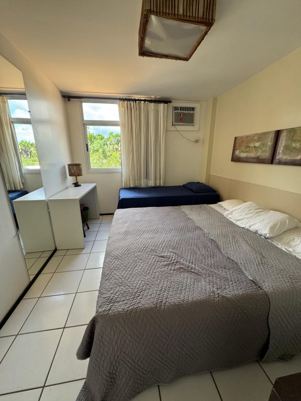 Bed, Photo of the whole room, Bedroom, air conditioner