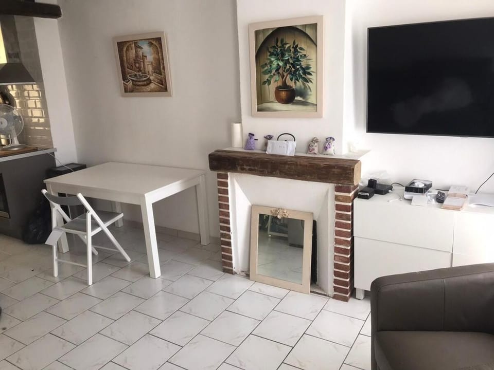 La petite oasis, newly renovated Apartment in Toulon
