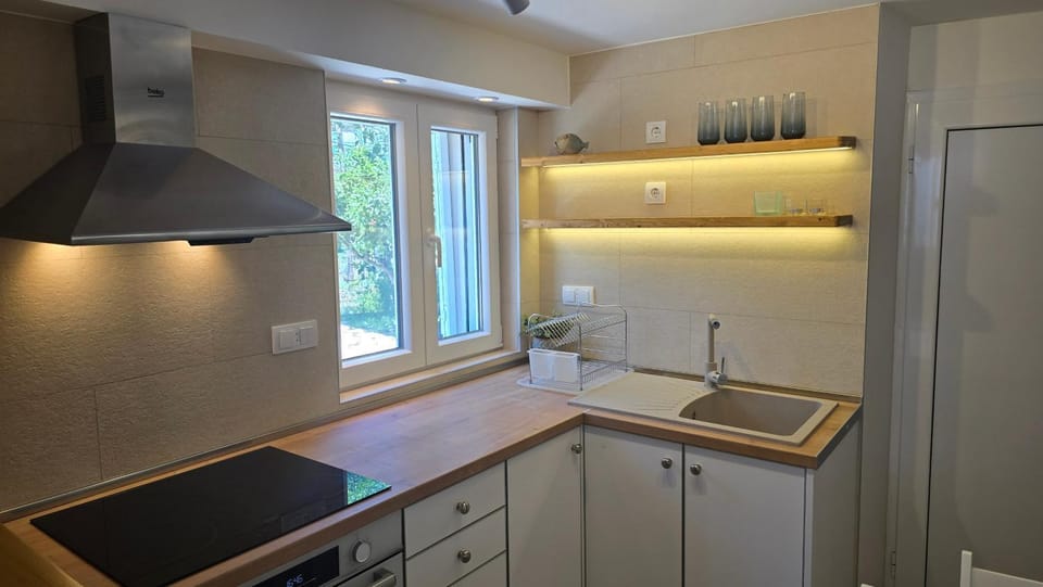 Kitchen or kitchenette, stove