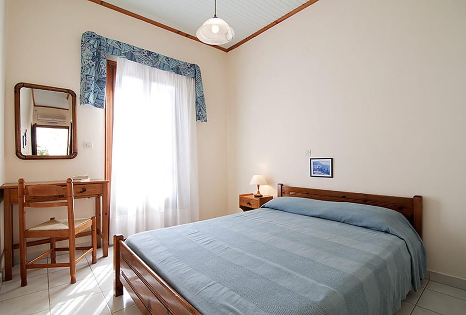 Day, Photo of the whole room