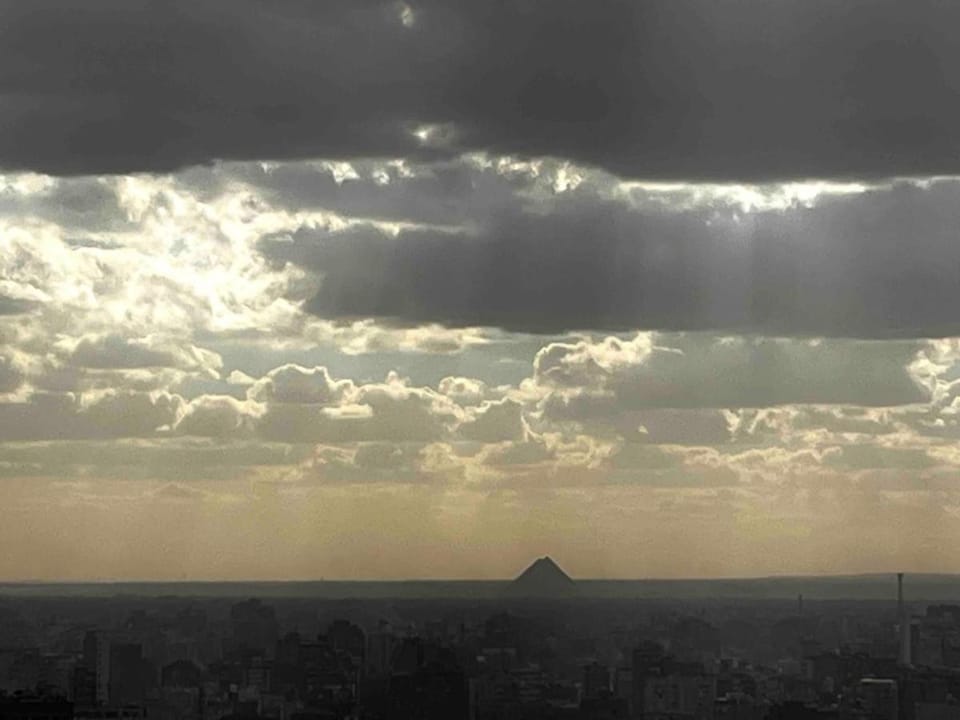 Panoramic Lovely Nile views 3BR in Zamalek Apartment in Cairo