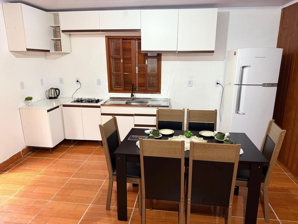 Cabanas Belvedere House in State of Santa Catarina