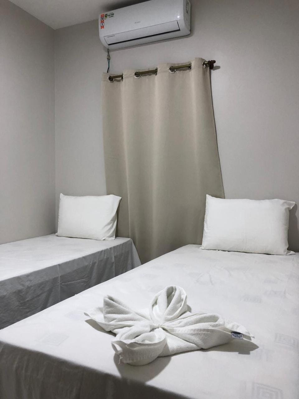 Bed, Photo of the whole room, Bedroom, towels, air conditioner