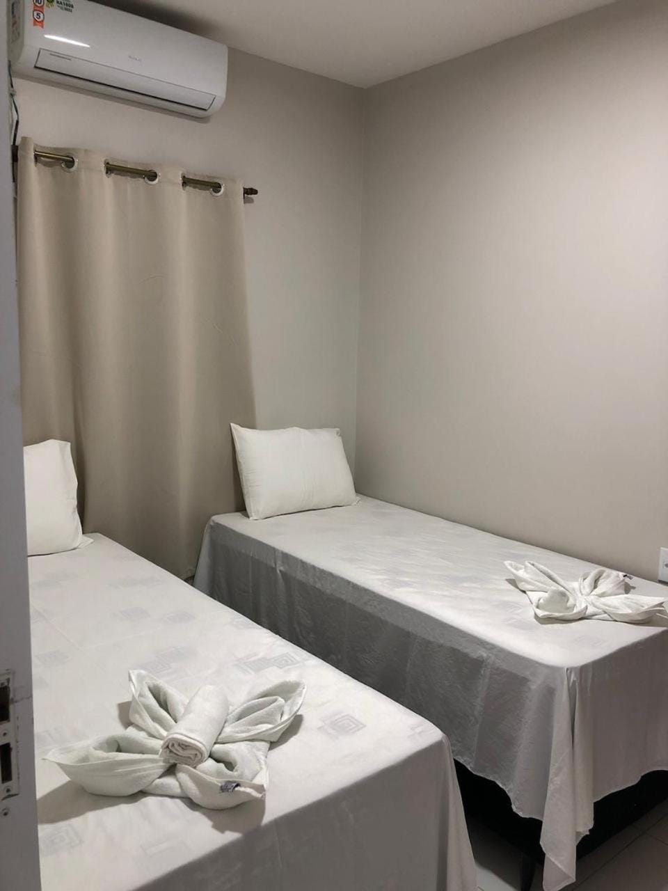 Bed, Photo of the whole room, Bedroom, towels, air conditioner