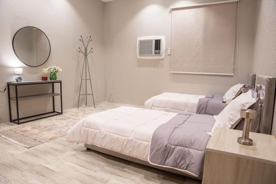 Photo of the whole room, Bedroom
