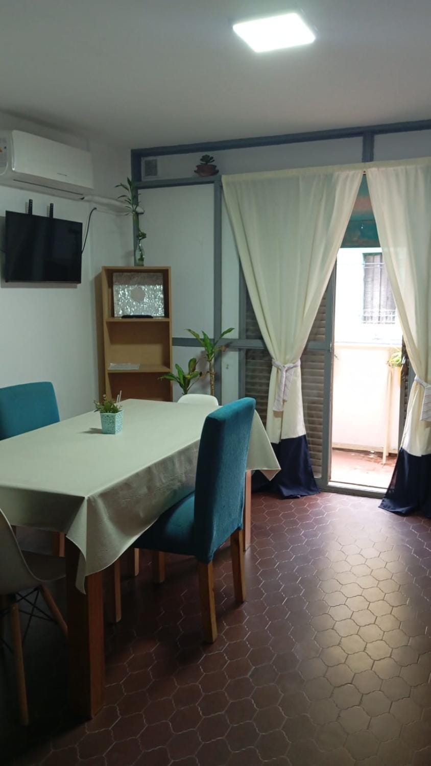 Dto dos dormitorios cerca del Español, Italiano, HPR, Club Provincial, Predio de la ex Rural, Cochera opcional Apartment in Rosario