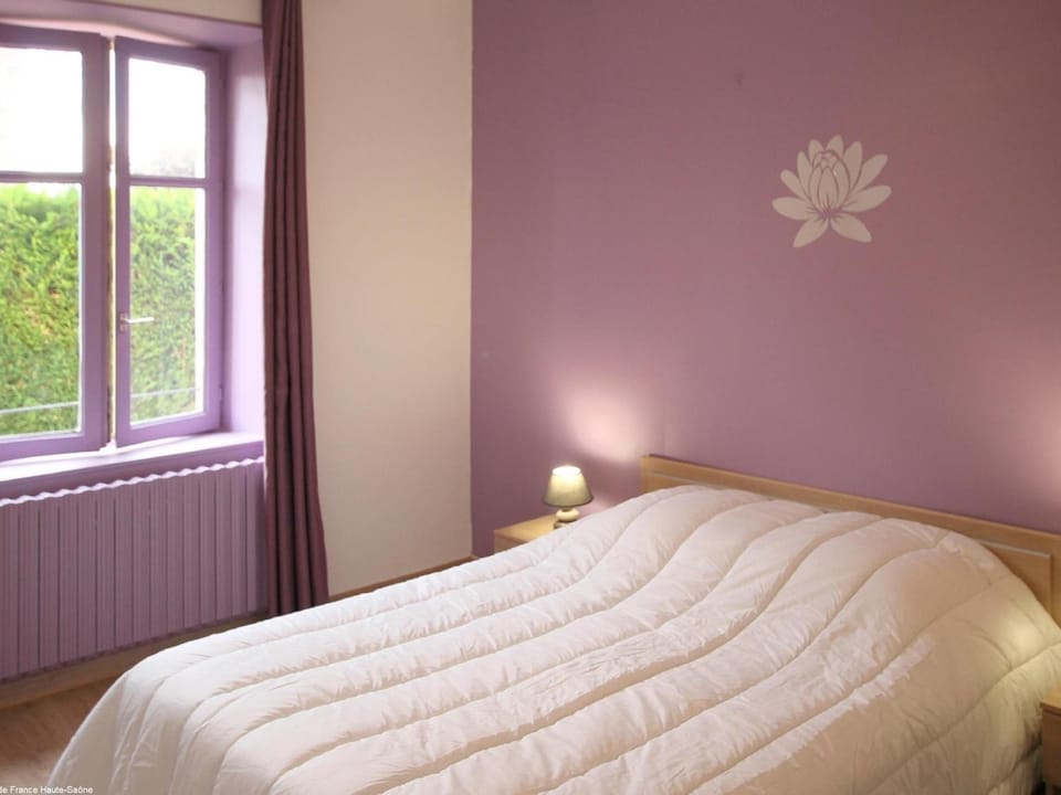 Appartement rénové 3 chambres à Luxeuil-les-Bains - FR-1-583-398 Apartment in Bourgogne-Franche-Comté