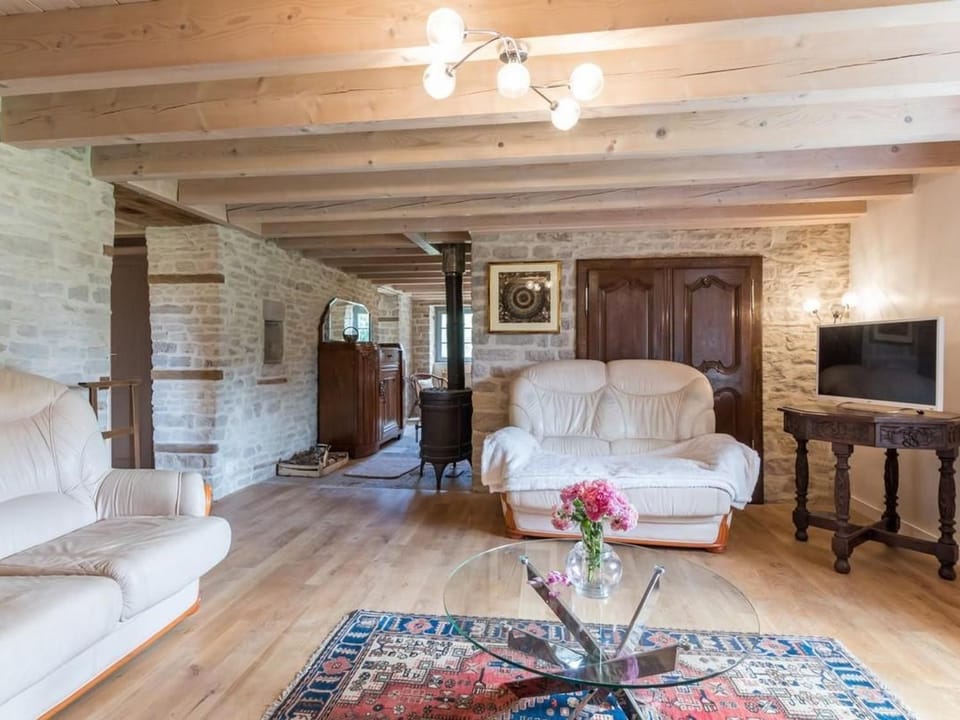 Gîte au cœur de la Vallée, jardin privé, capacité 6 pers. - FR-1-583-411 House in Bourgogne-Franche-Comté